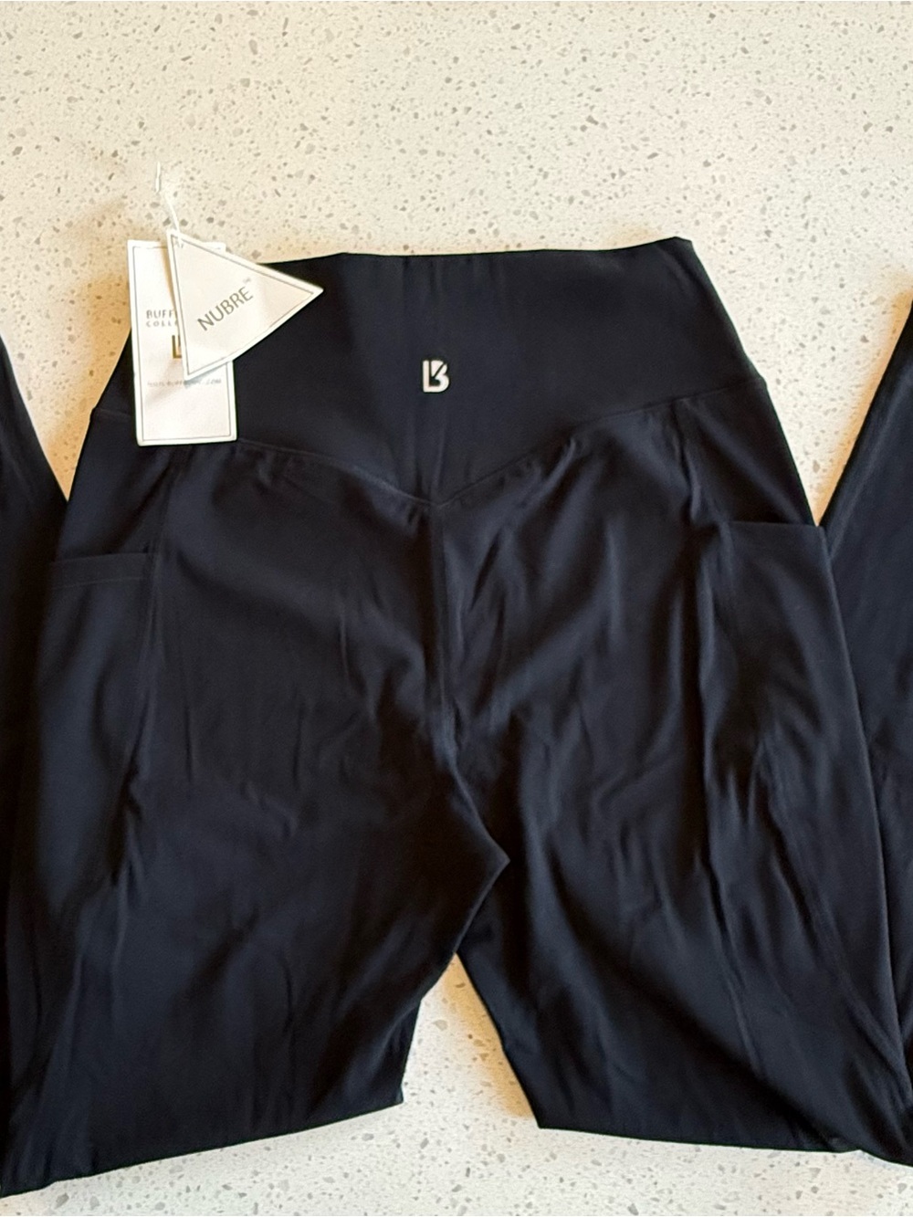 Buffbunny Contour Pocket Leggings – Onyx Black - Picture 2 of 5